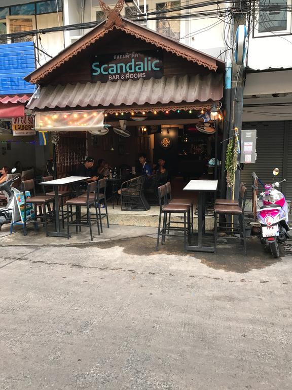 Scandalic Bar And Guest House Pattaya Exteriör bild