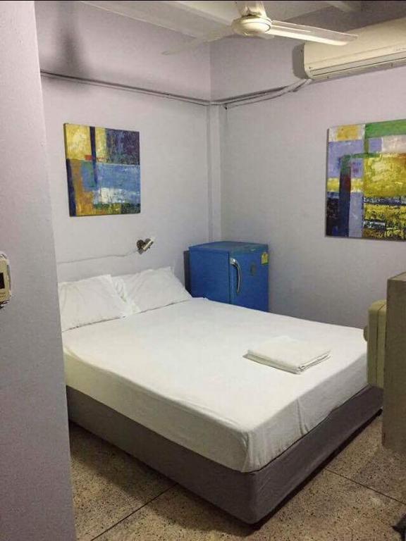 Scandalic Bar And Guest House Pattaya Exteriör bild
