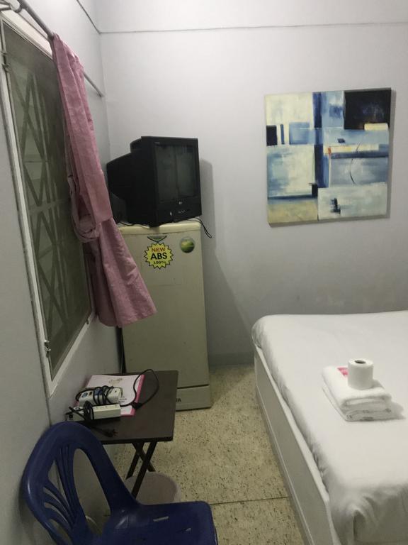 Scandalic Bar And Guest House Pattaya Exteriör bild